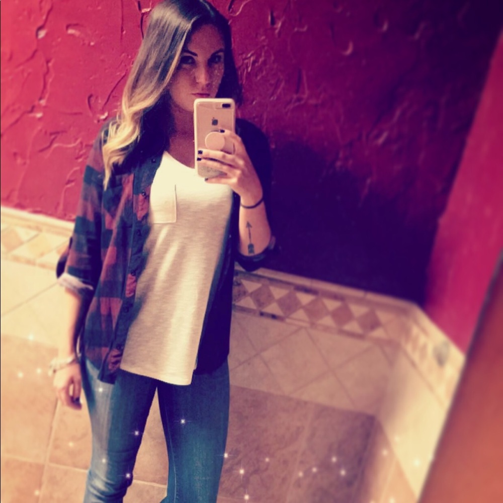 Meet your Posher, Julie